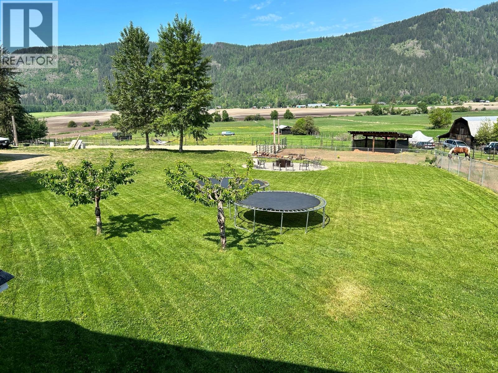 7630 97A Highway, Mara