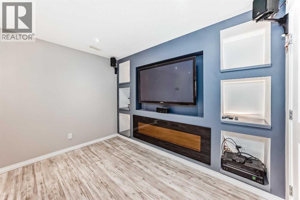 16 Fireside Way, Cochrane