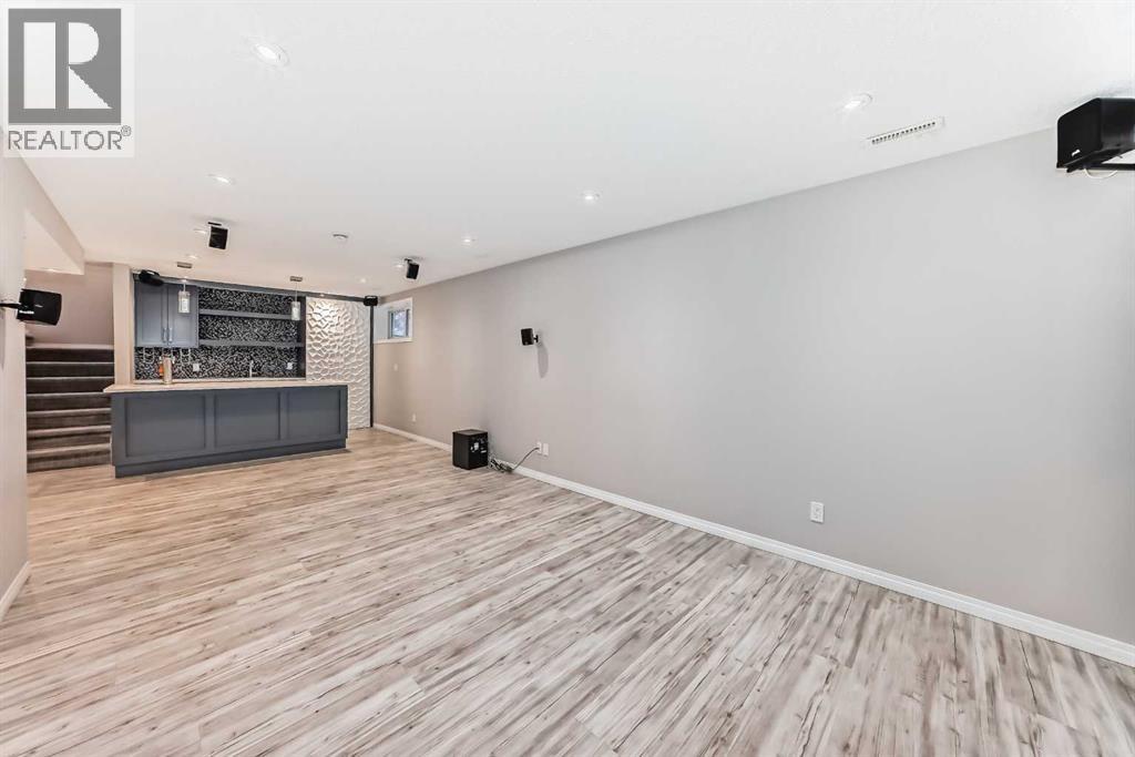 16 Fireside Way, Cochrane