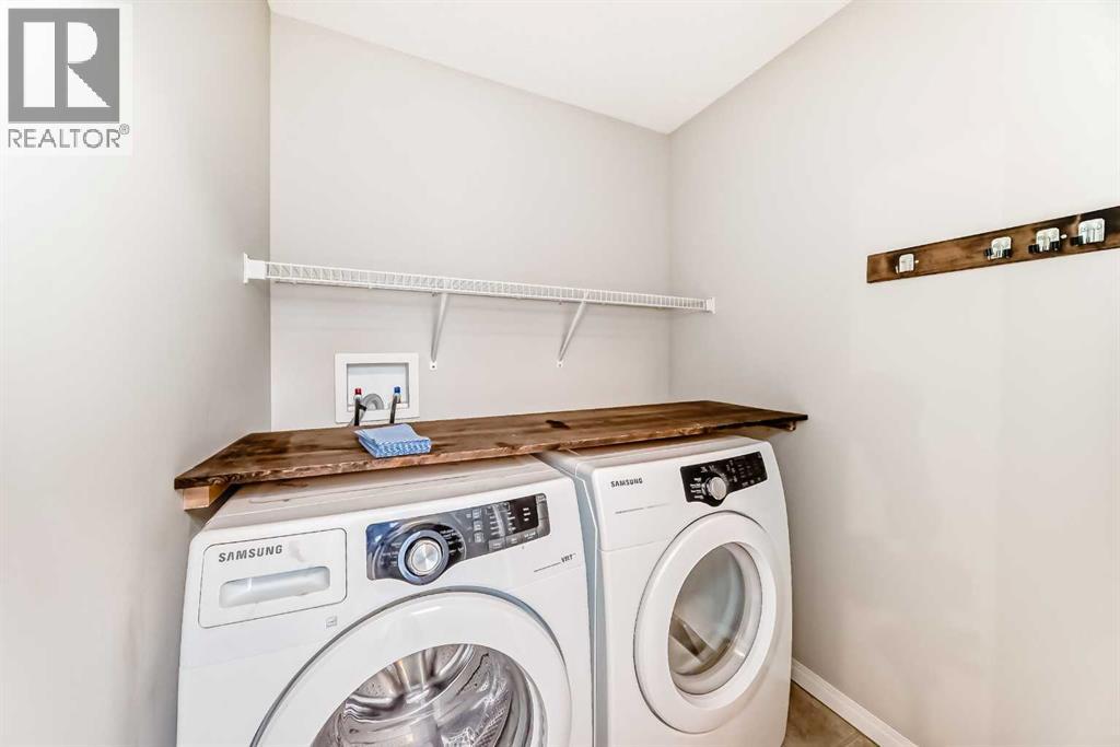 16 Fireside Way, Cochrane