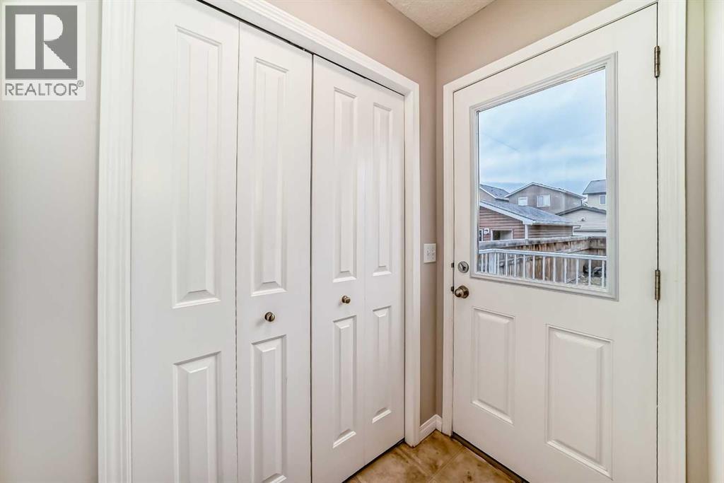 16 Fireside Way, Cochrane