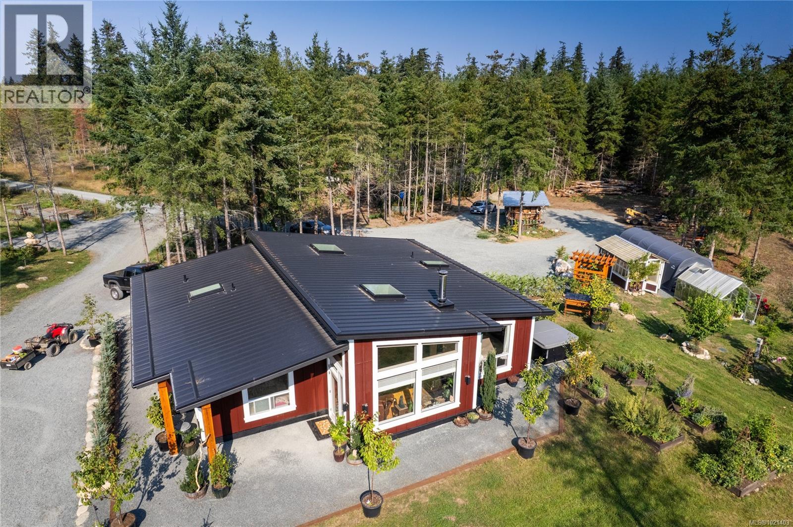 440 Gilbert Rd, Qualicum Beach