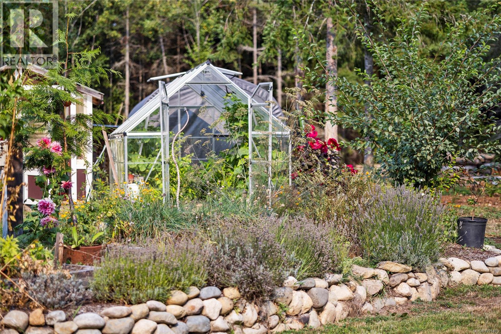 440 Gilbert Rd, Qualicum Beach