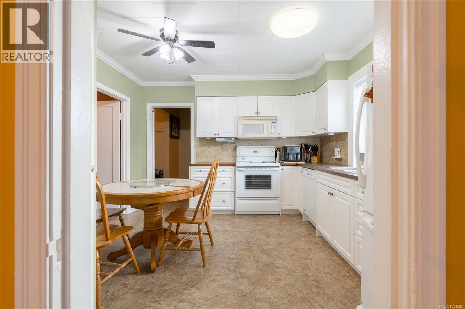 3885 14th Ave - 11