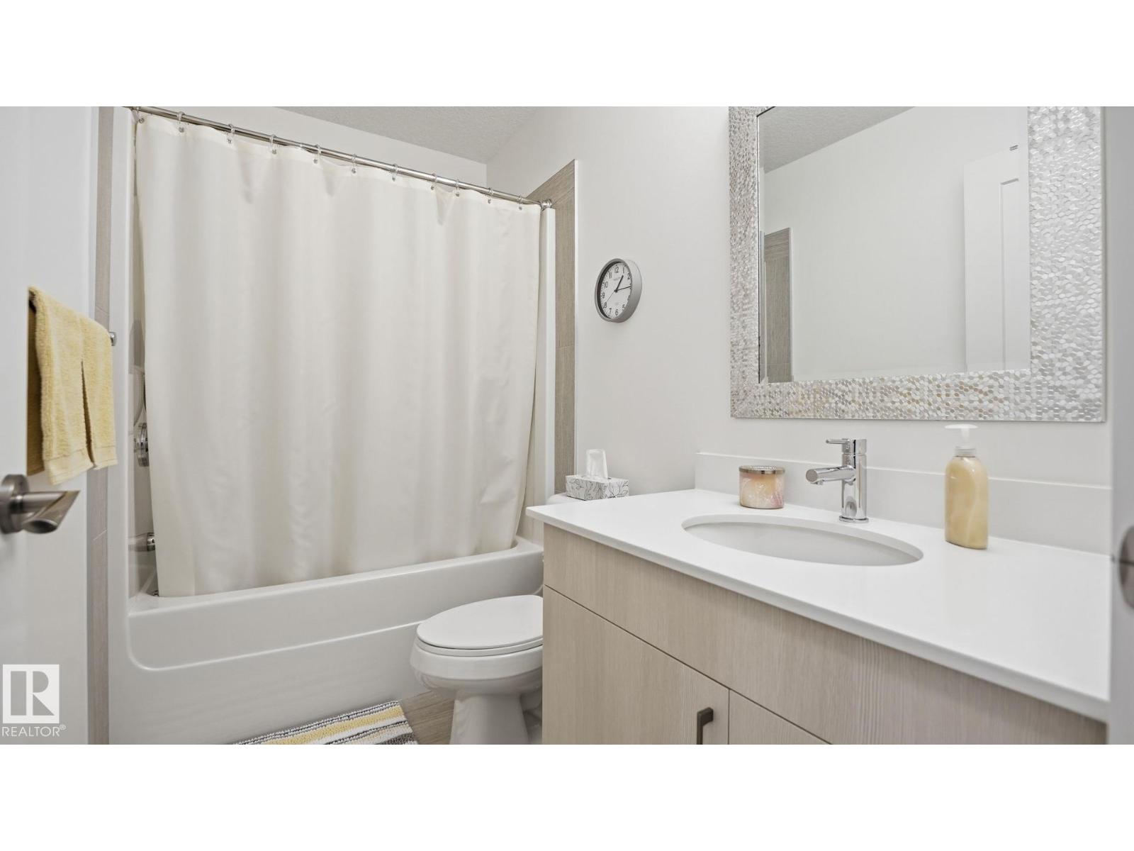 #401 17 COLUMBIA AVENUE W, Devon