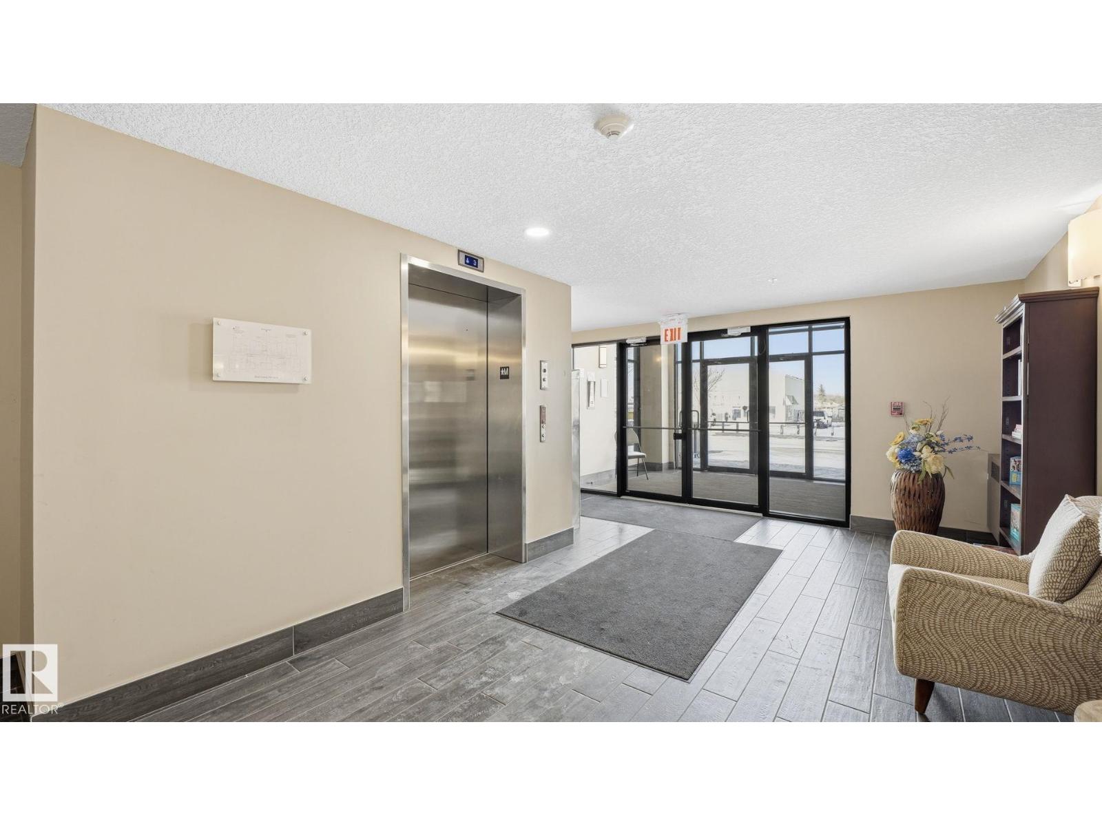 #401 17 COLUMBIA AVENUE W, Devon