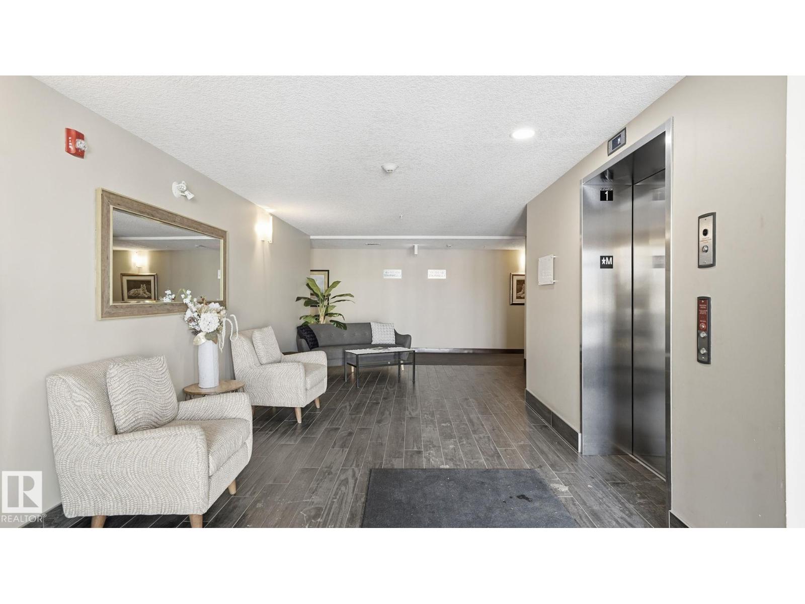 #401 17 COLUMBIA AVENUE W, Devon