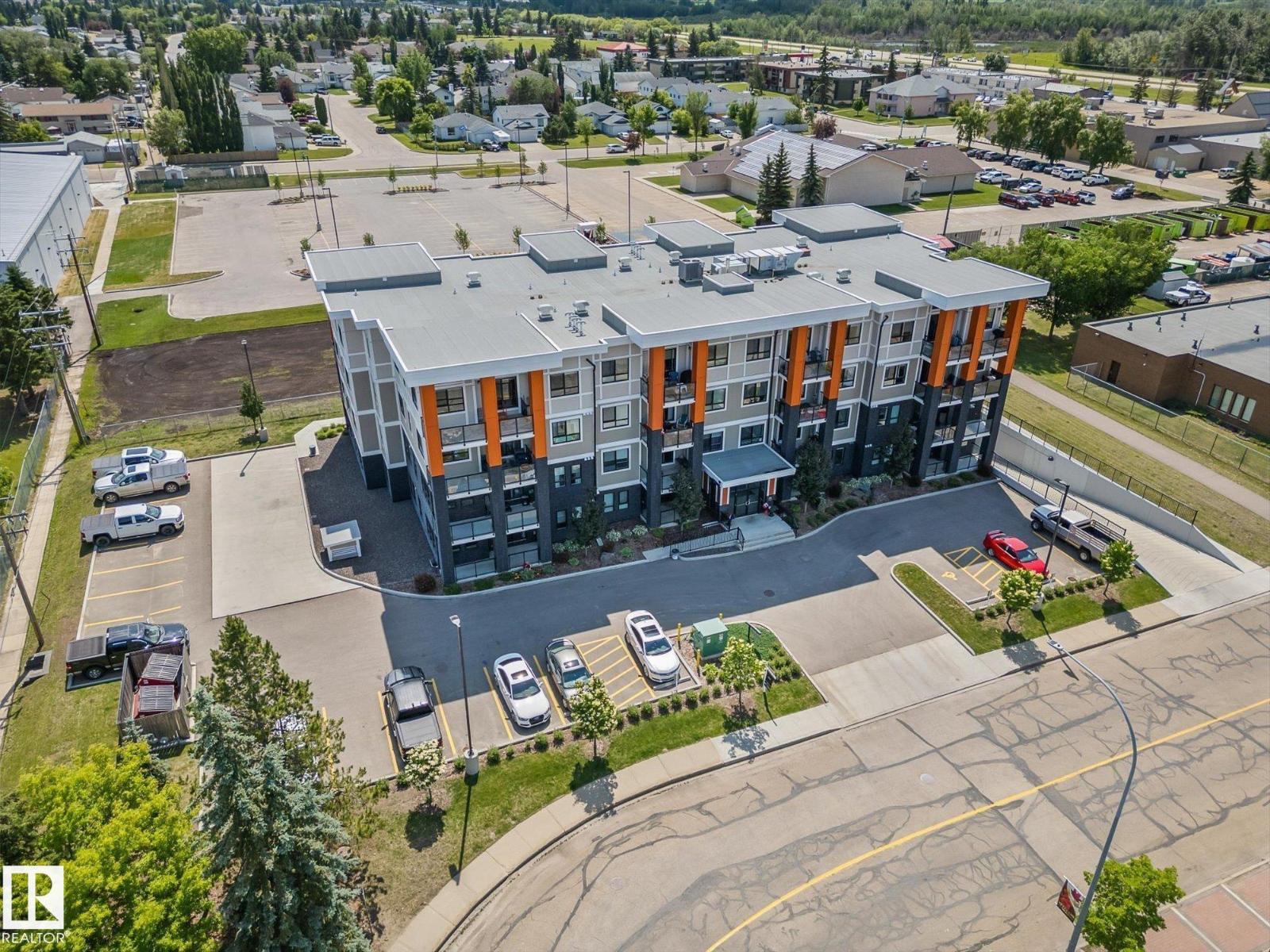 #401 17 COLUMBIA AVENUE W, Devon