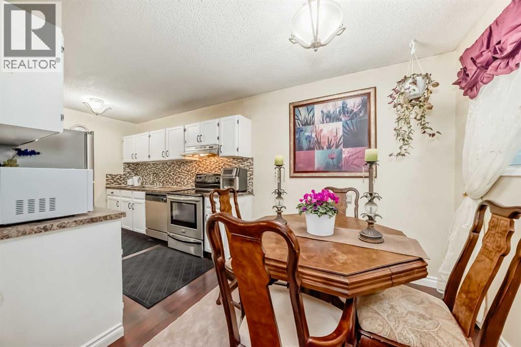 Single Family House for Sale in   Pinehill Place NE Pineridge Calgary 