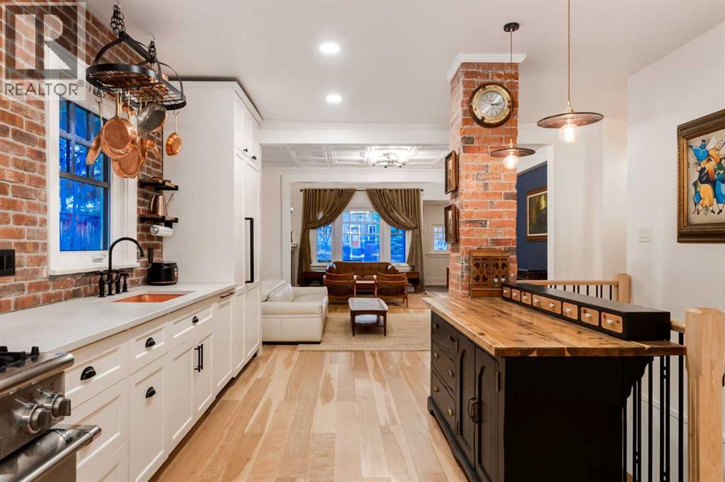 Single Family House for Sale in   Street SW Upper Mount Royal Calgary 