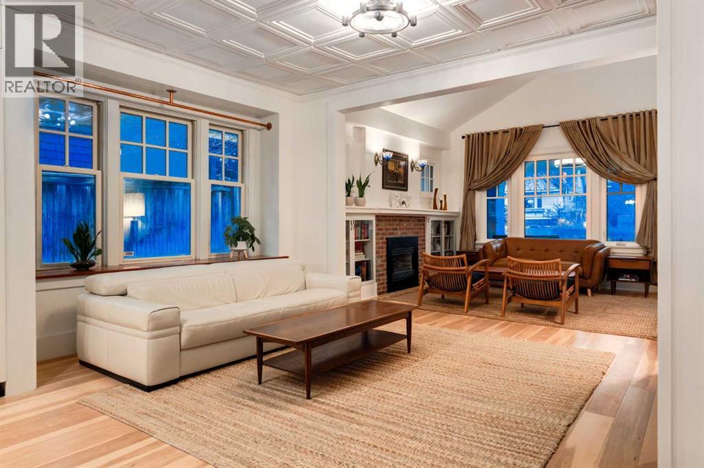 Single Family House for Sale in   Street SW Upper Mount Royal Calgary 