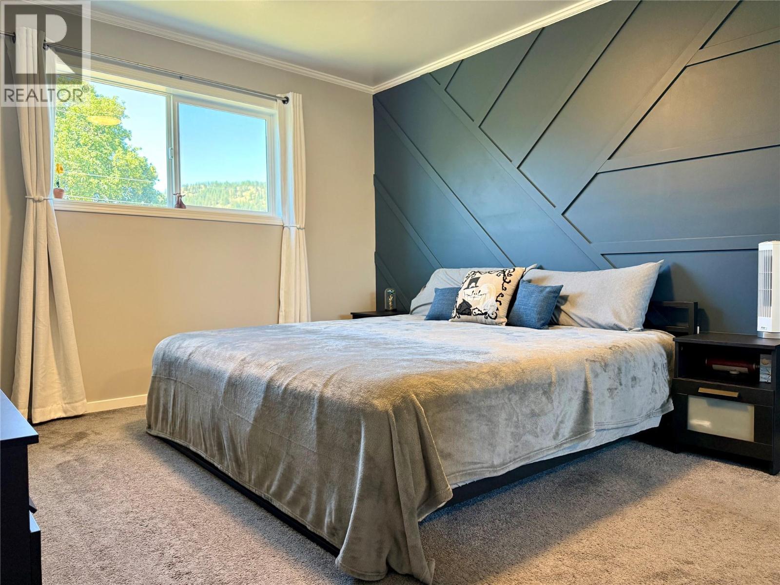 1971 75 Avenue, Grand Forks