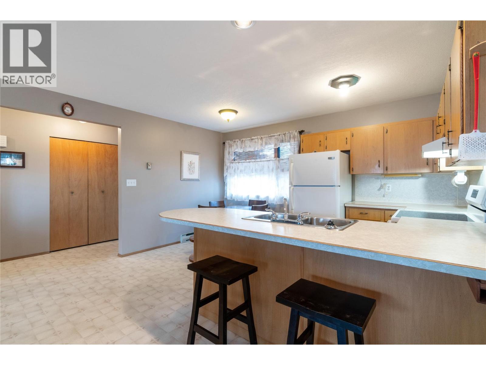  281 Hudson Street Northwest, Salmon Arm