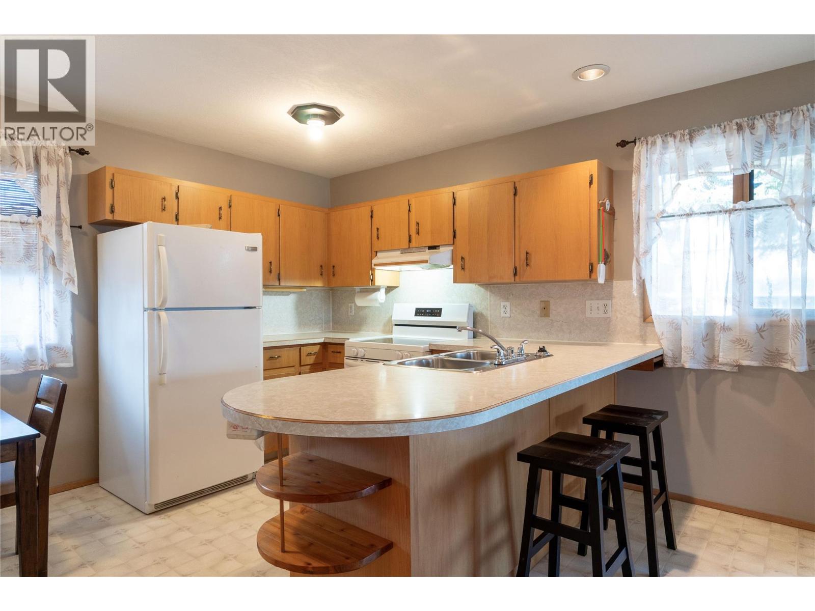  281 Hudson Street Northwest, Salmon Arm