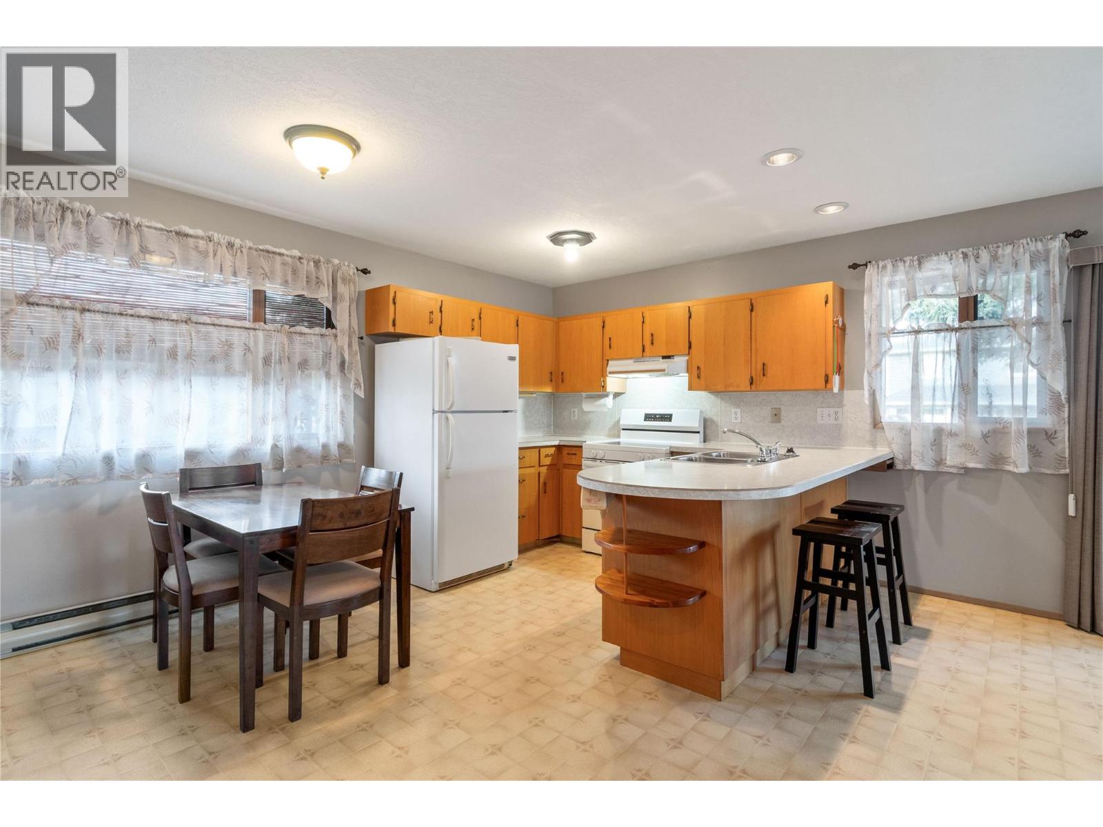  281 Hudson Street Northwest, Salmon Arm