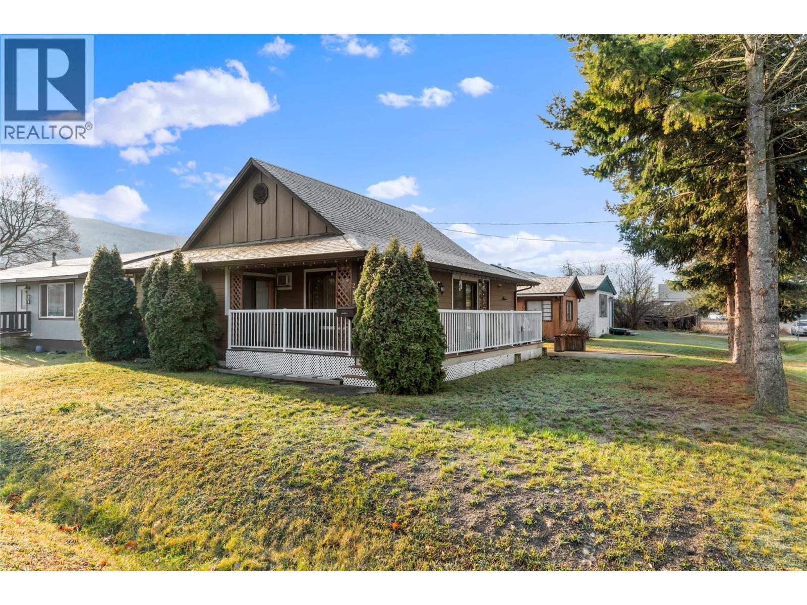  281 Hudson Street Northwest, Salmon Arm