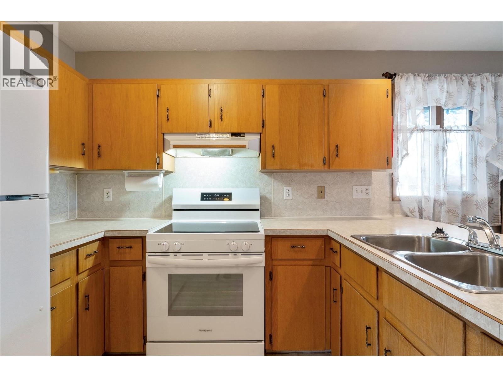  281 Hudson Street Northwest, Salmon Arm