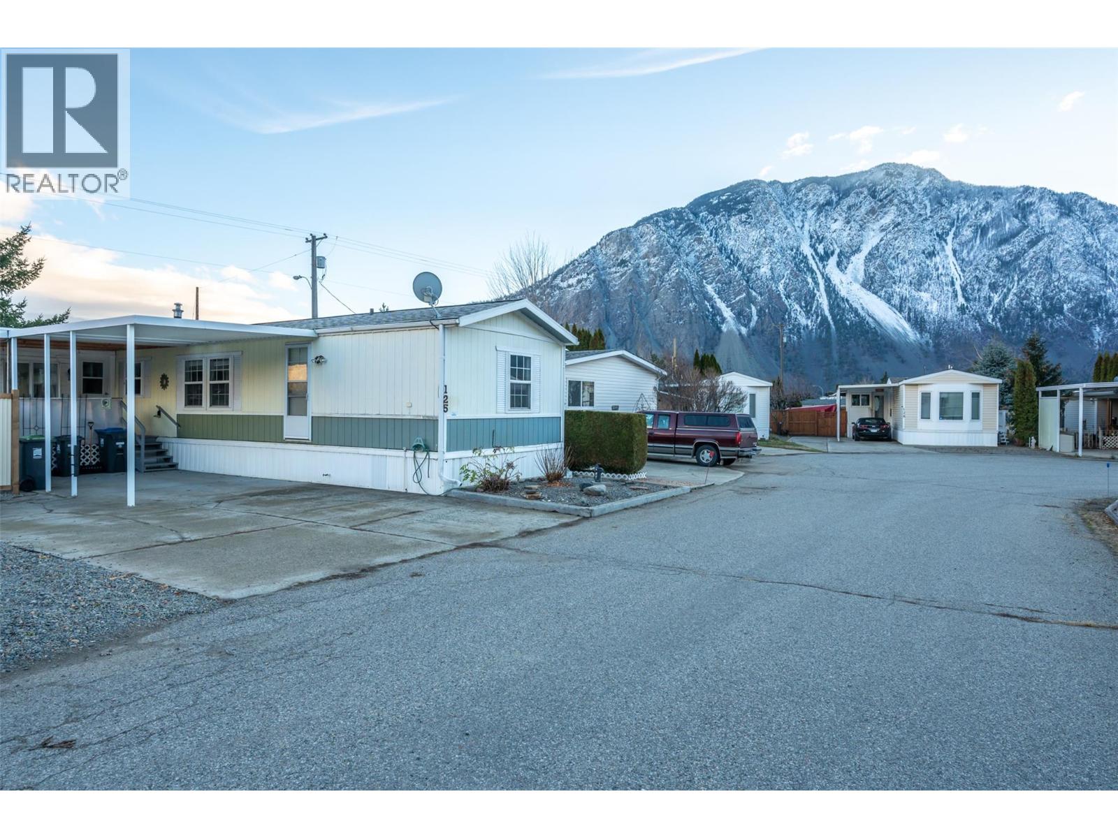 #125-914 BLAKEBOROUGH Avenue, Keremeos