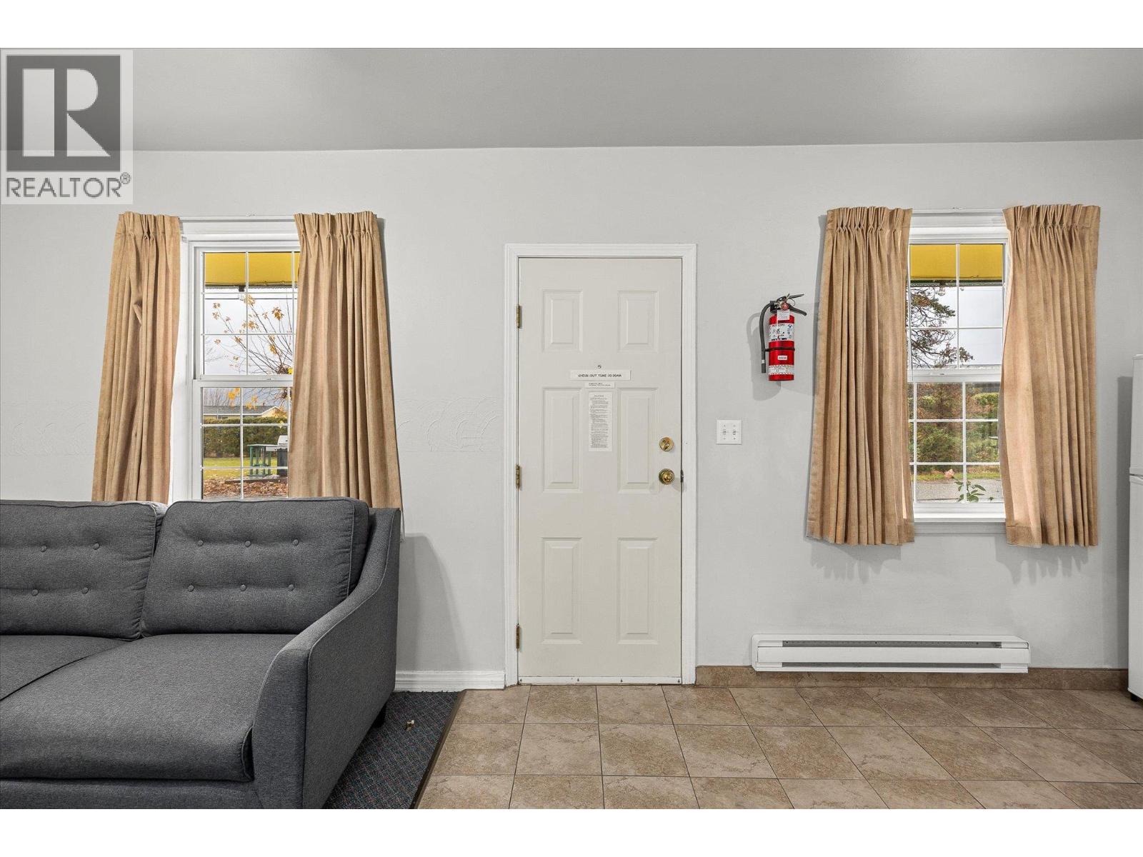 7414 97 Street, Osoyoos