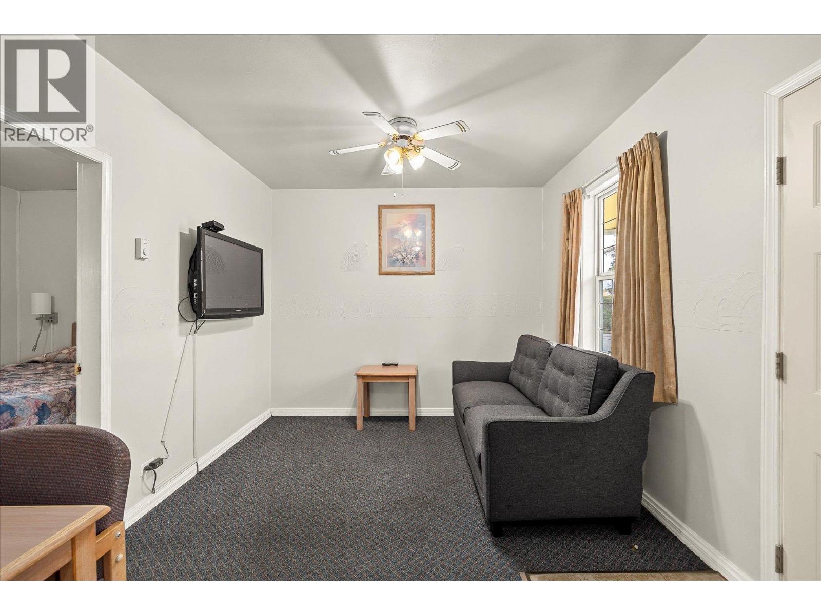 7414 97 Street, Osoyoos