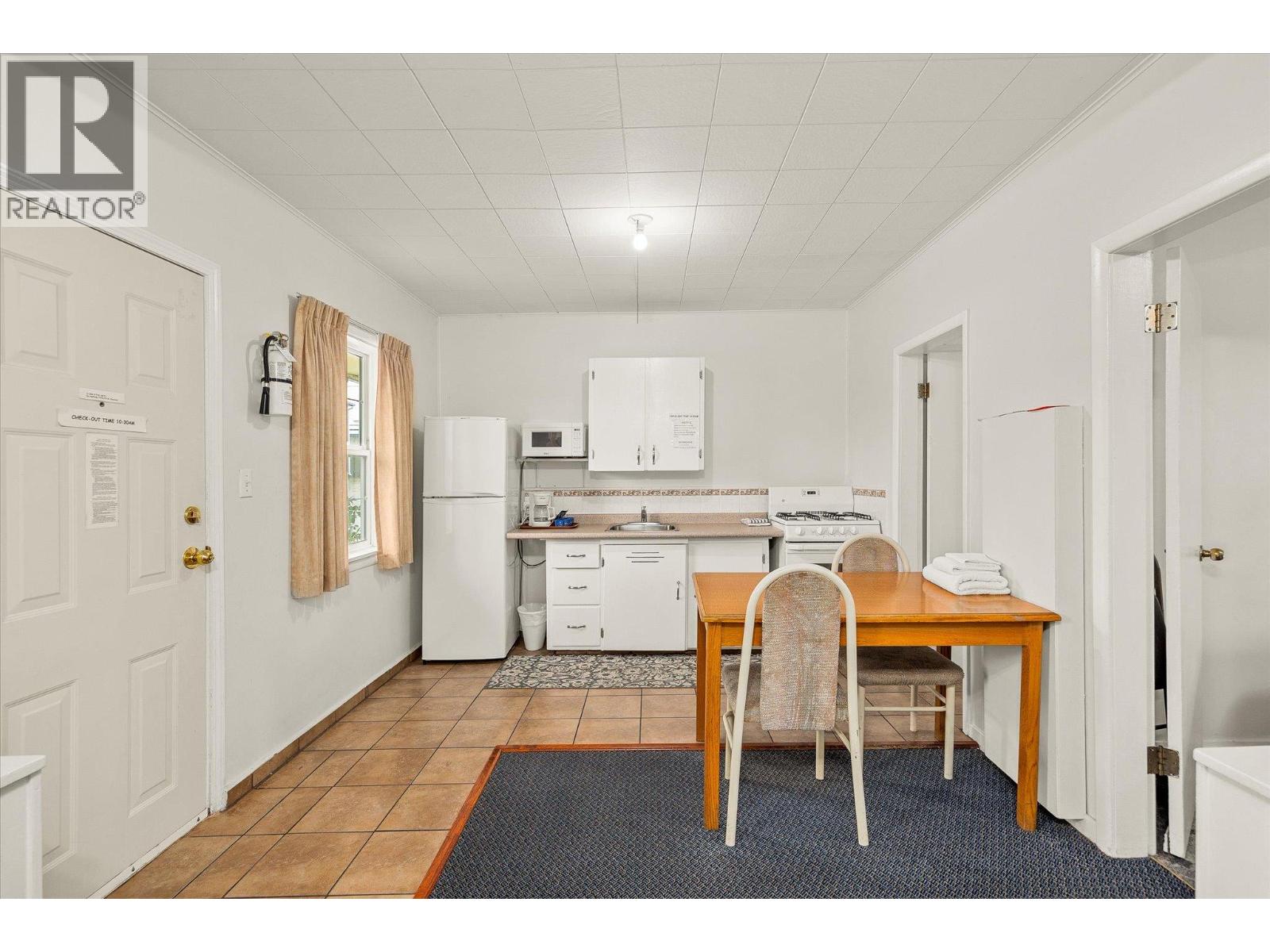 7414 97 Street, Osoyoos