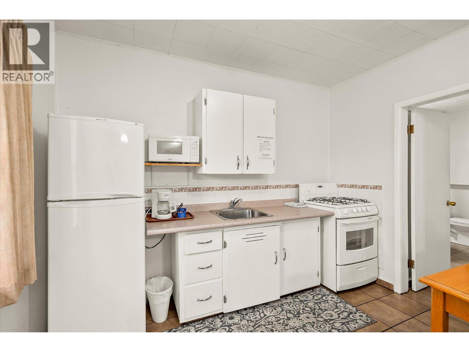 7414 97 Street, Osoyoos