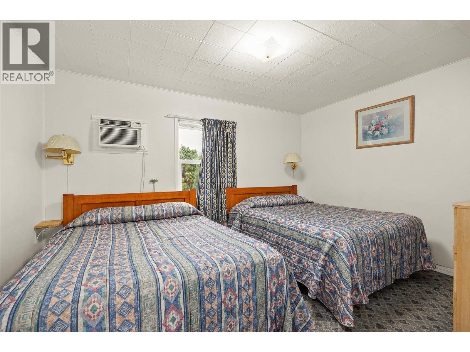 7414 97 Street, Osoyoos