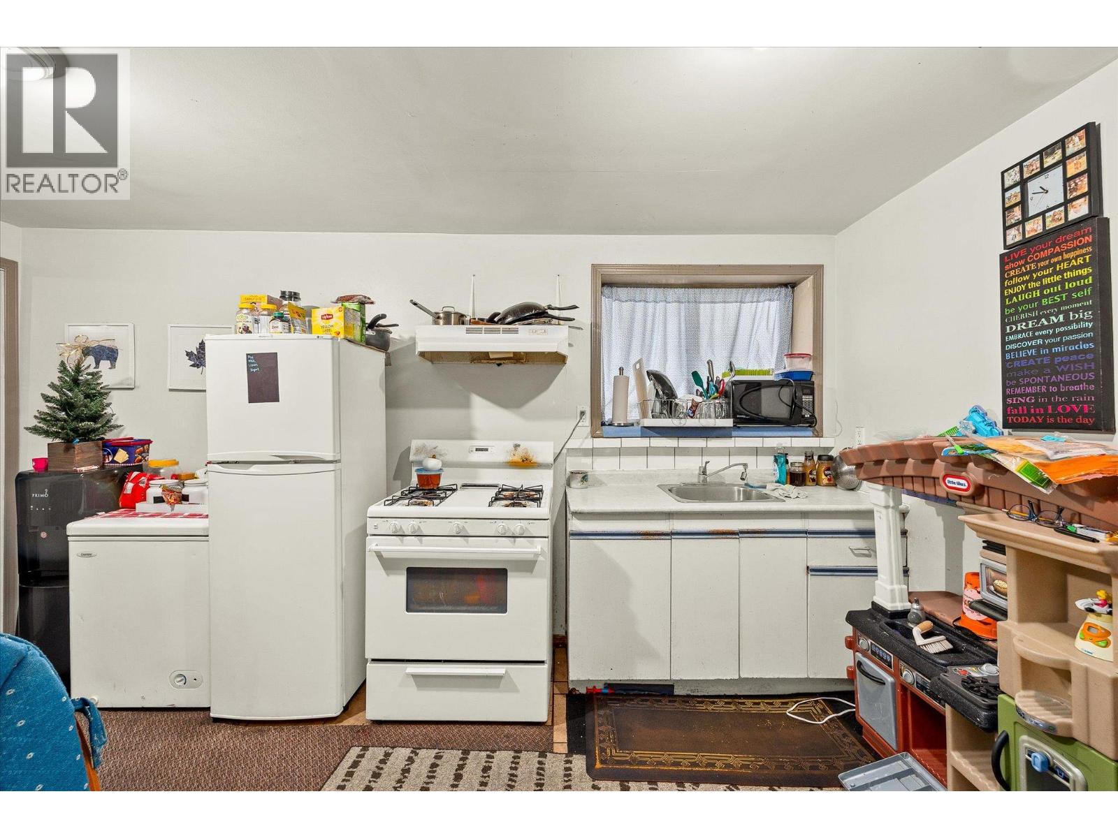 7414 97 Street, Osoyoos