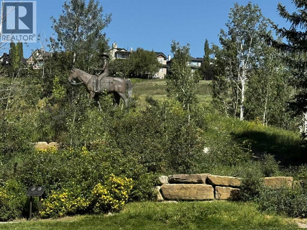 Single Family House 3 Level for Sale in  Hidden Creek Cove NW Hidden Valley Calgary 