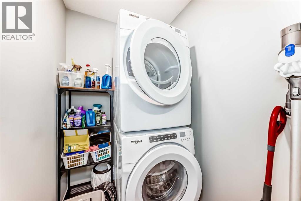 Single Family House for Sale in   Shawnee Square SW Shawnee Slopes Calgary 