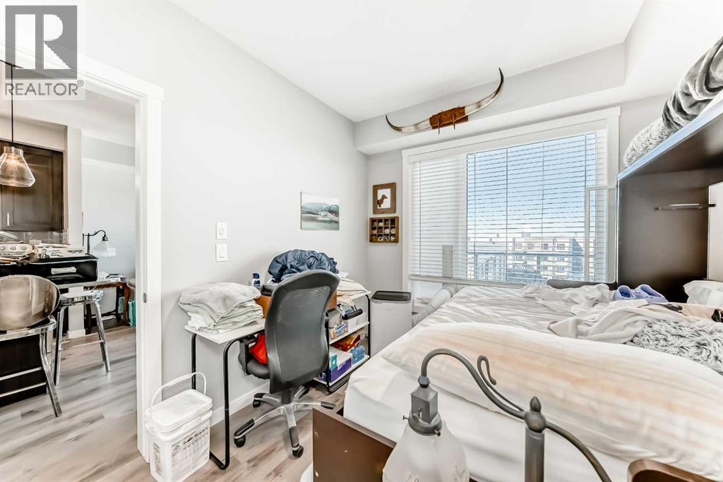 Single Family House for Sale in   Shawnee Square SW Shawnee Slopes Calgary 