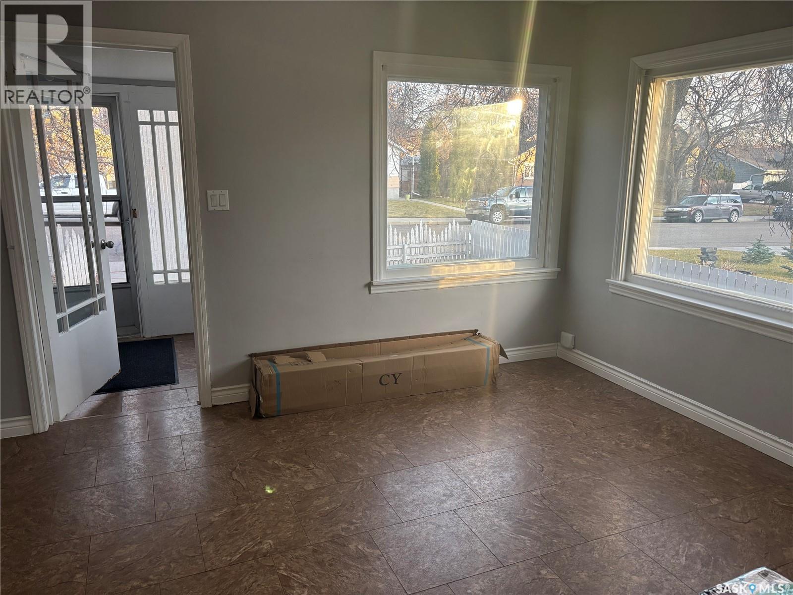 Single Family House Bungalow for Sale in  th AVENUE NW Swift Current 