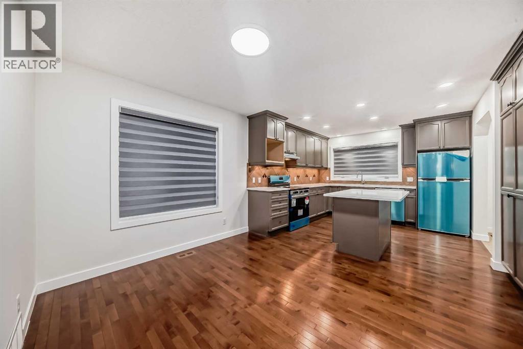 Single Family House for Sale in  Saddlebrook Way NE Saddle Ridge Calgary 