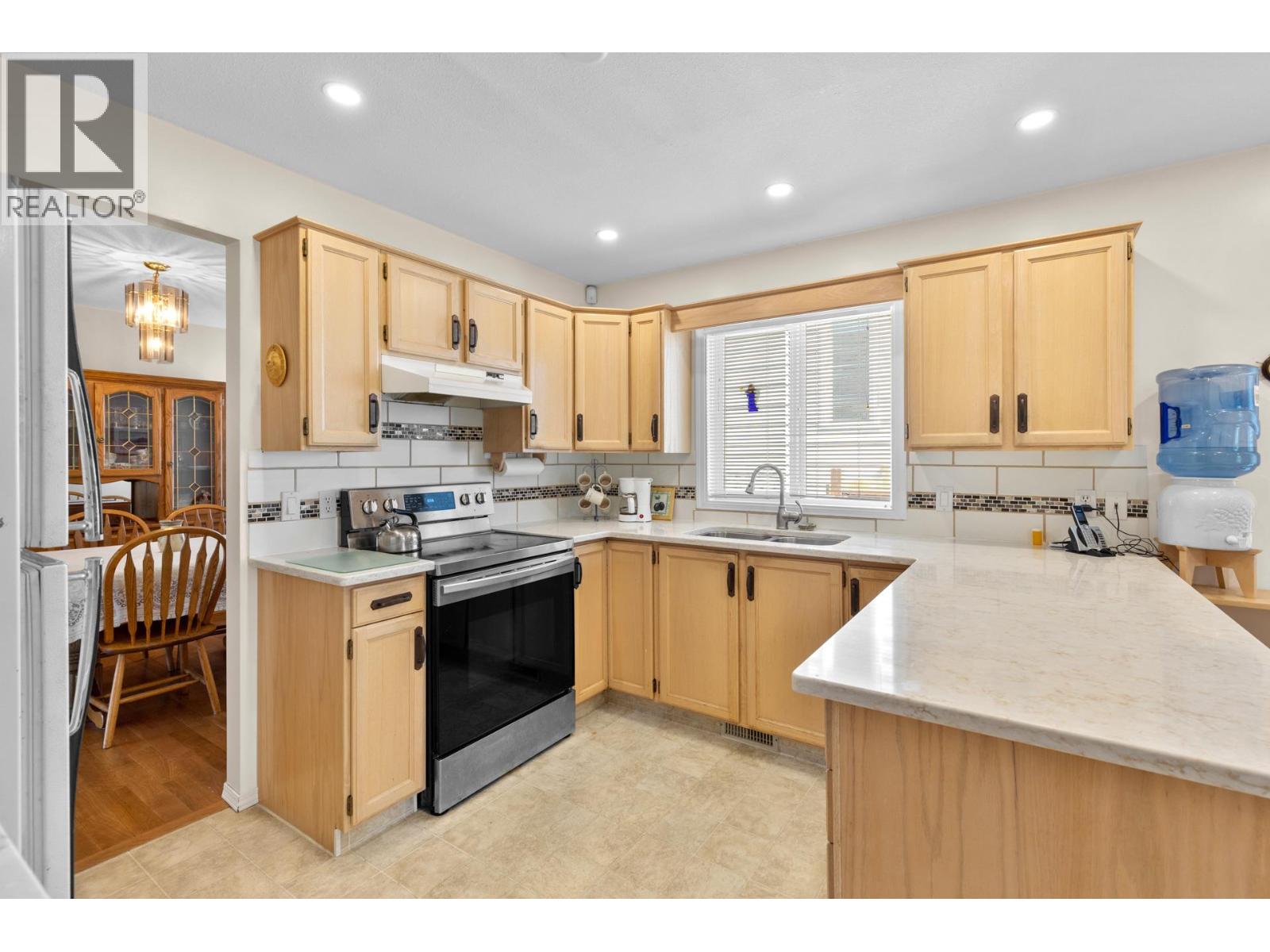  390 McTavish Crescent, Kelowna