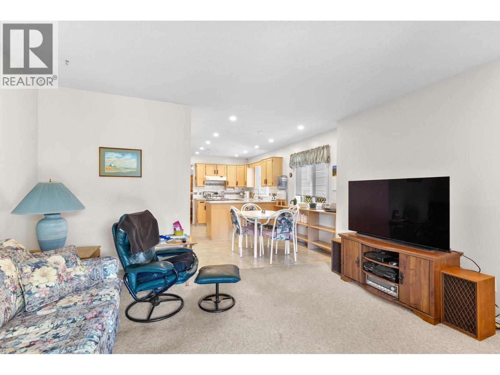  390 McTavish Crescent, Kelowna