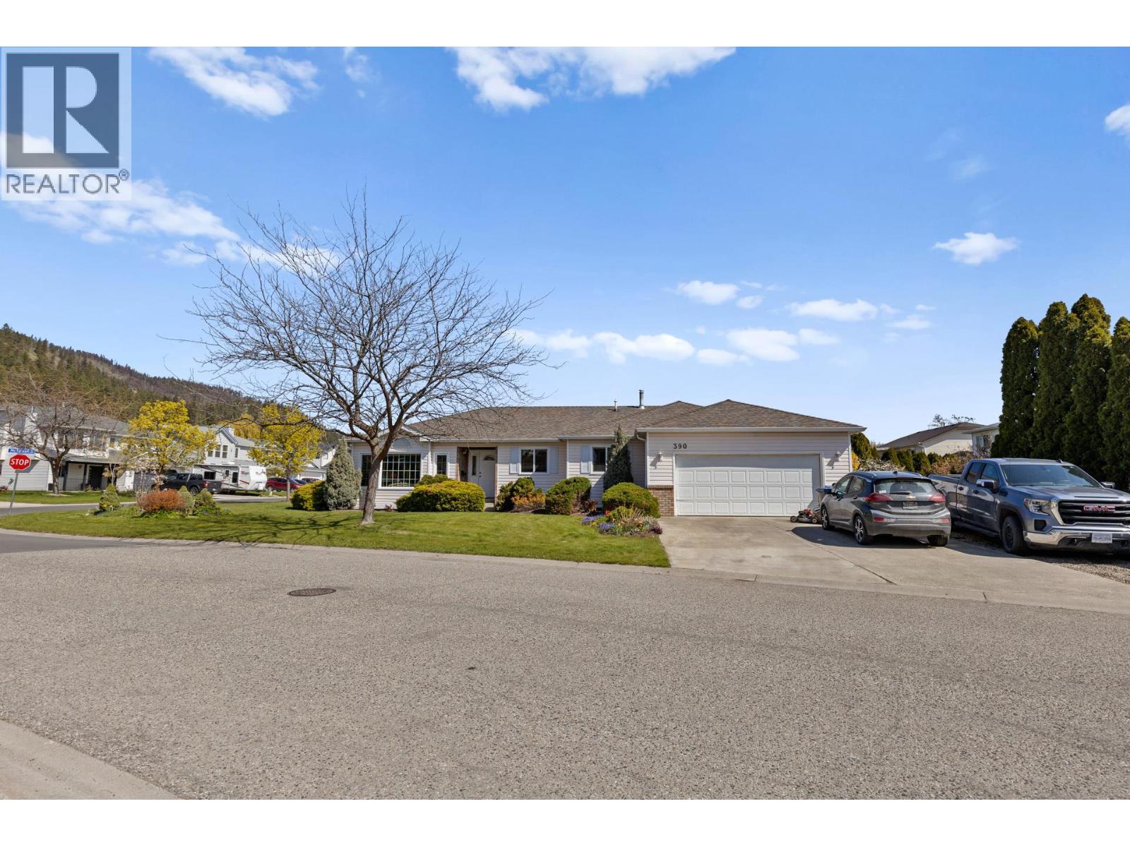  390 McTavish Crescent, Kelowna