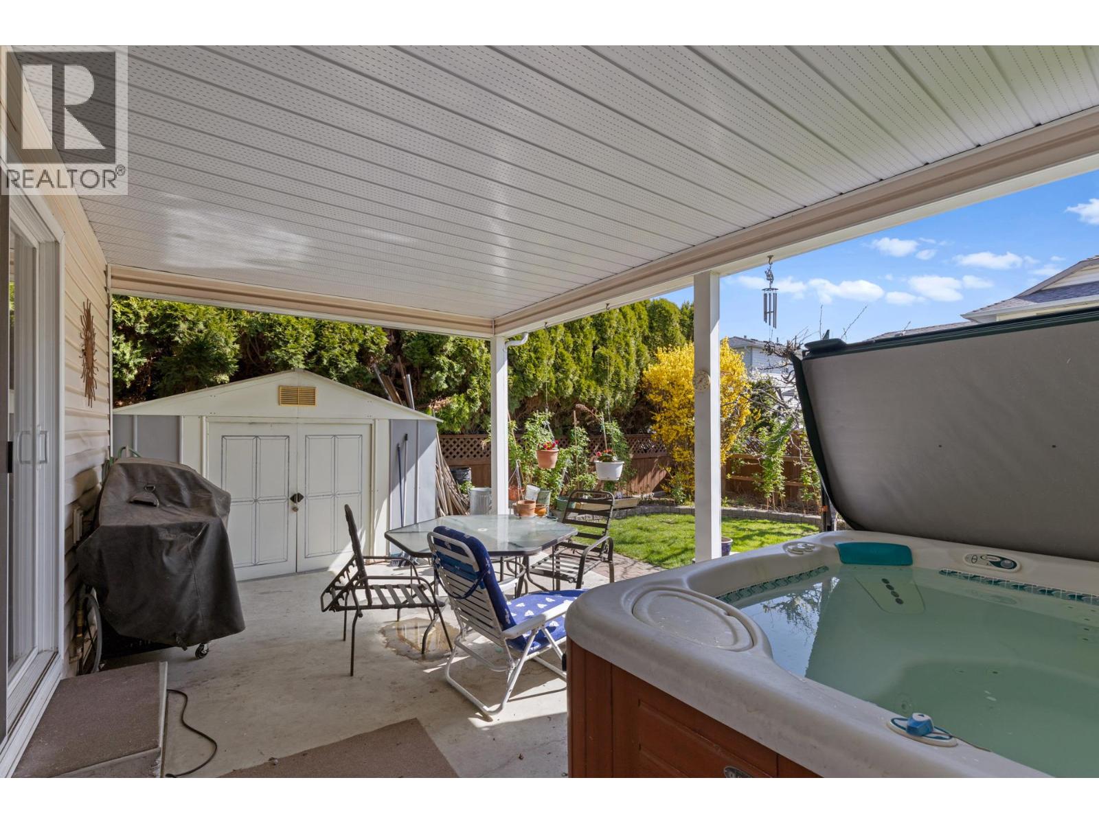  390 McTavish Crescent, Kelowna