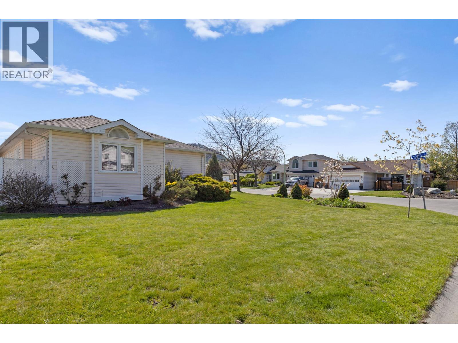  390 McTavish Crescent, Kelowna