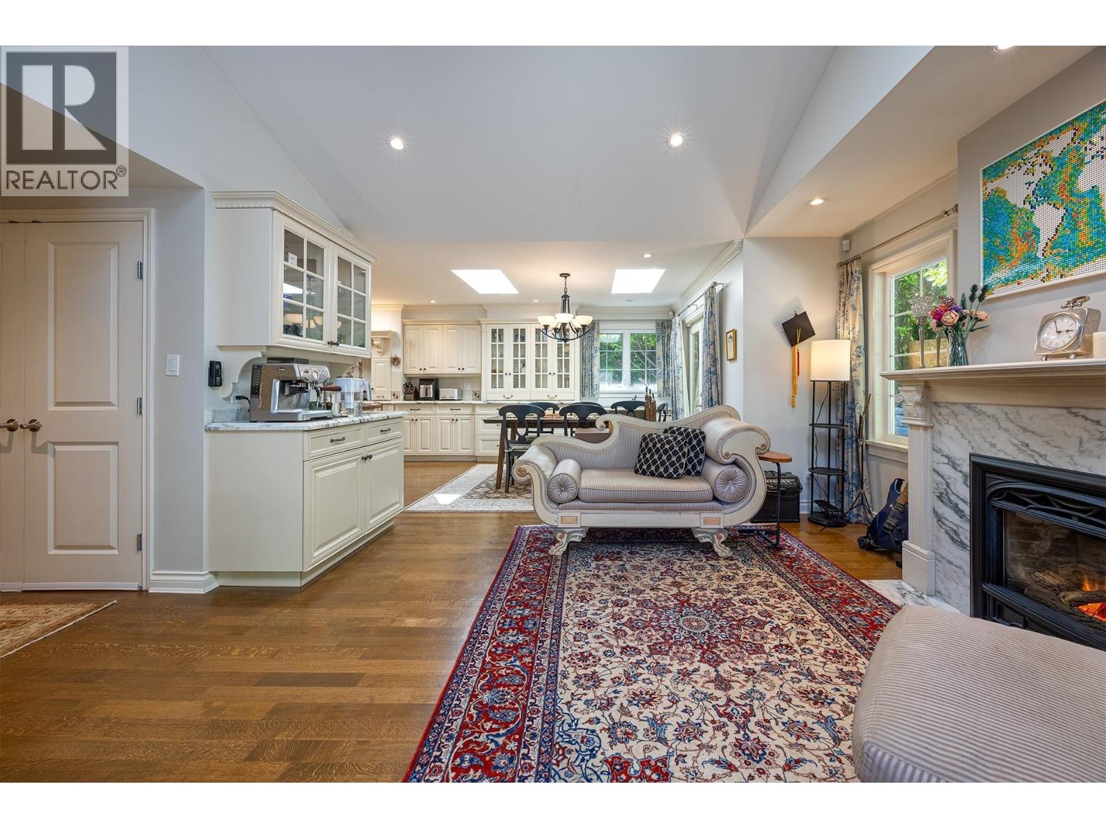 539 NEWCROFT PLACE, West Vancouver