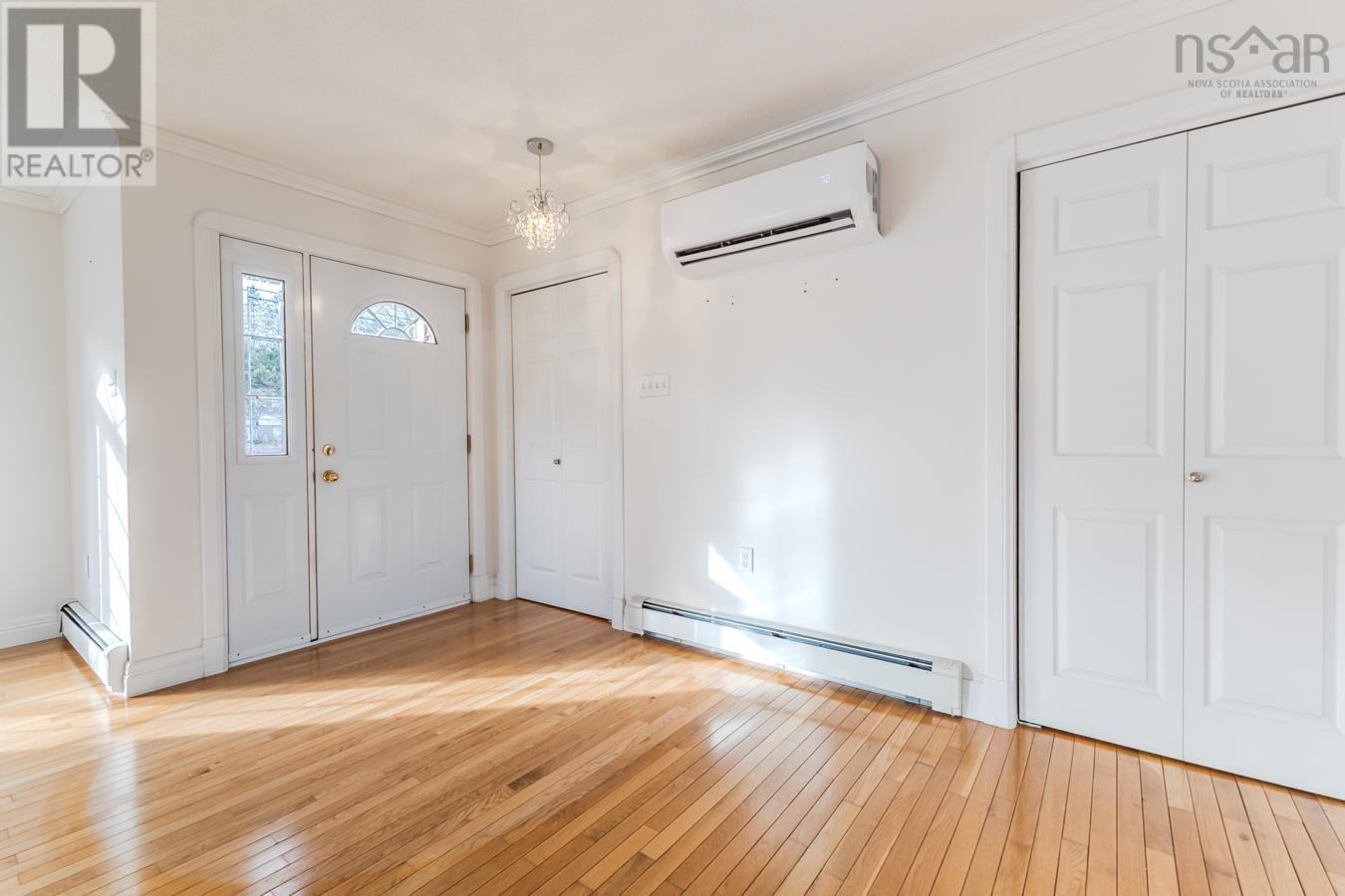 Property 14 of 49 of 157 Parkwood South