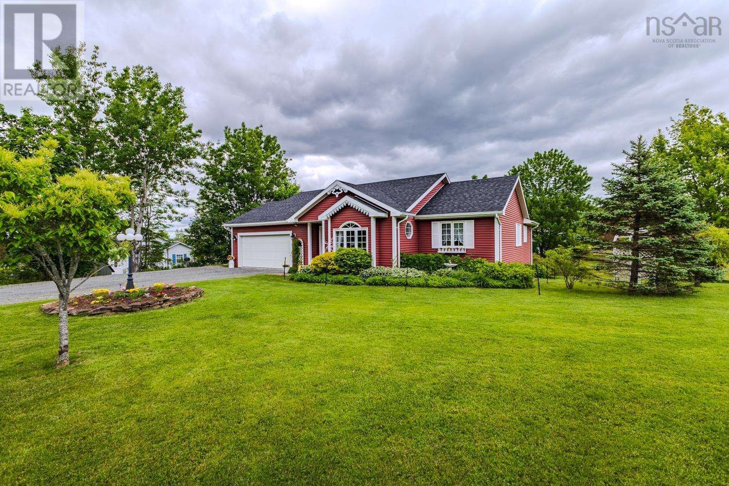 Property 2 of 49 of 157 Parkwood South