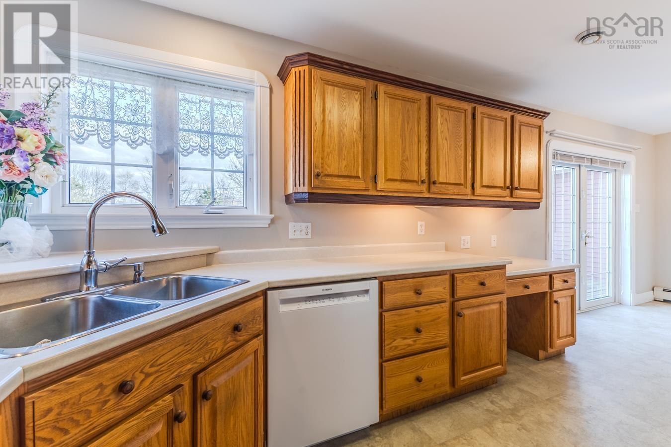 Property 20 of 49 of 157 Parkwood South