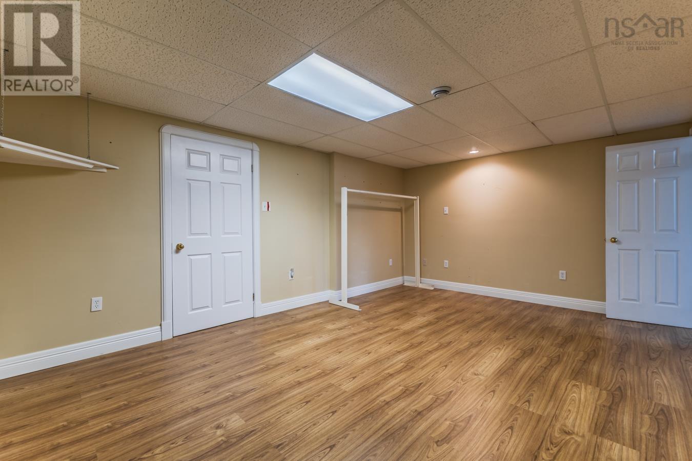 Property 34 of 49 of 157 Parkwood South