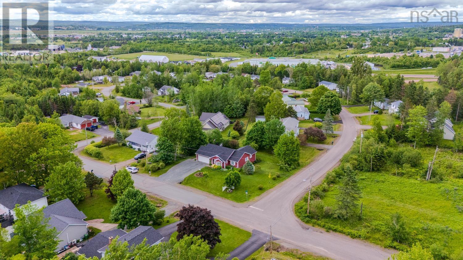 Property 48 of 49 of 157 Parkwood South