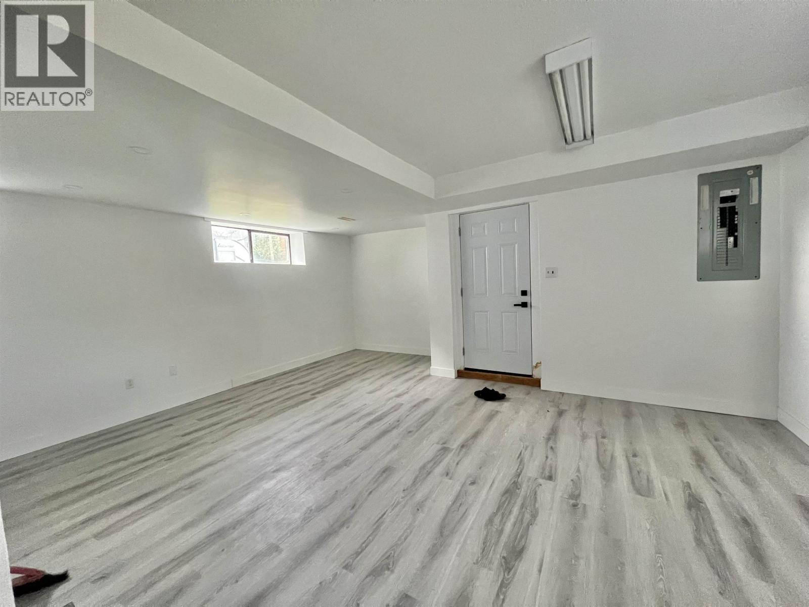 1532 E 8TH AVENUE - 3