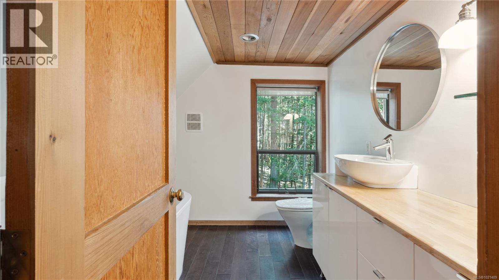  185 Bulman Road, Salt Spring