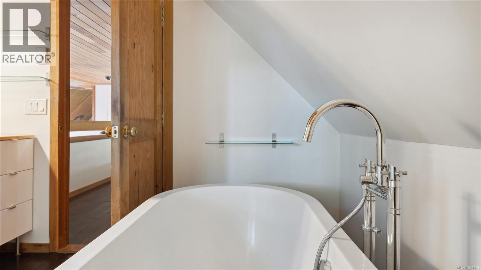  185 Bulman Road, Salt Spring