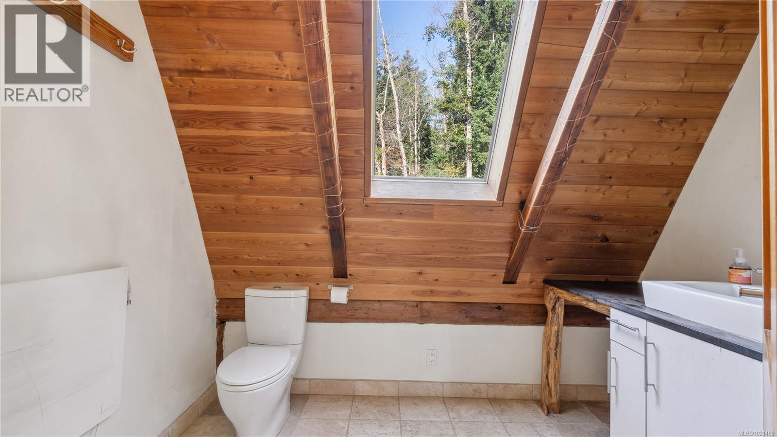  185 Bulman Road, Salt Spring