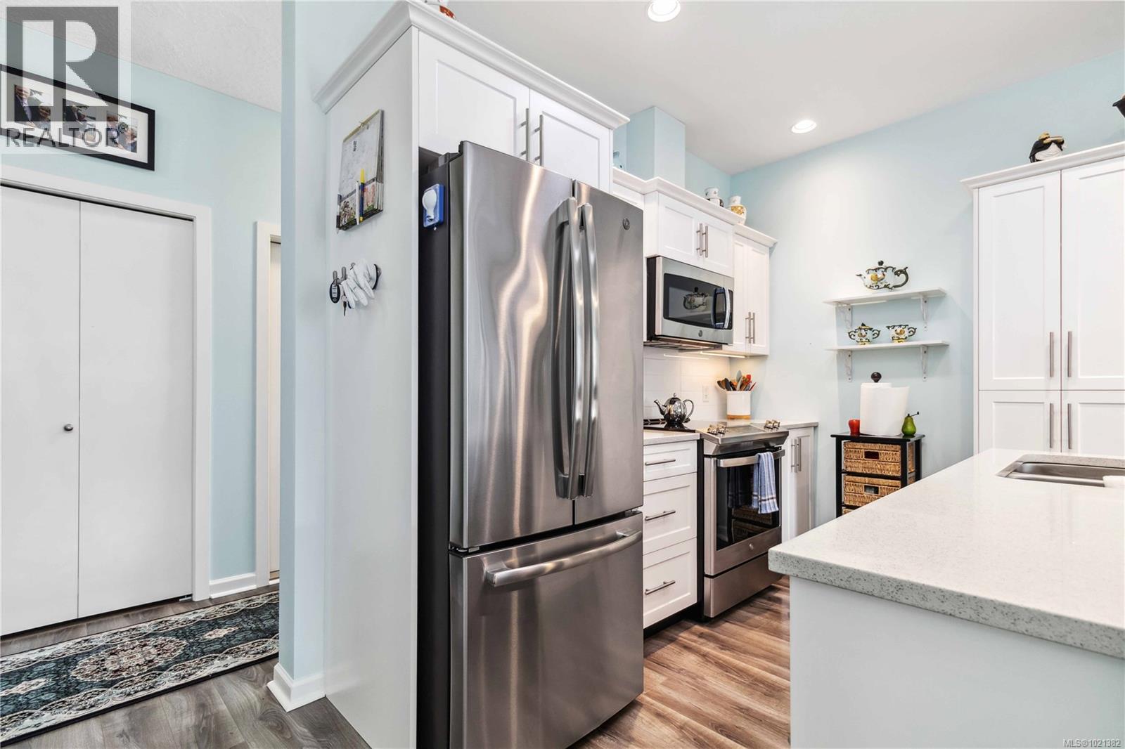  2459 Fern Way, Sooke