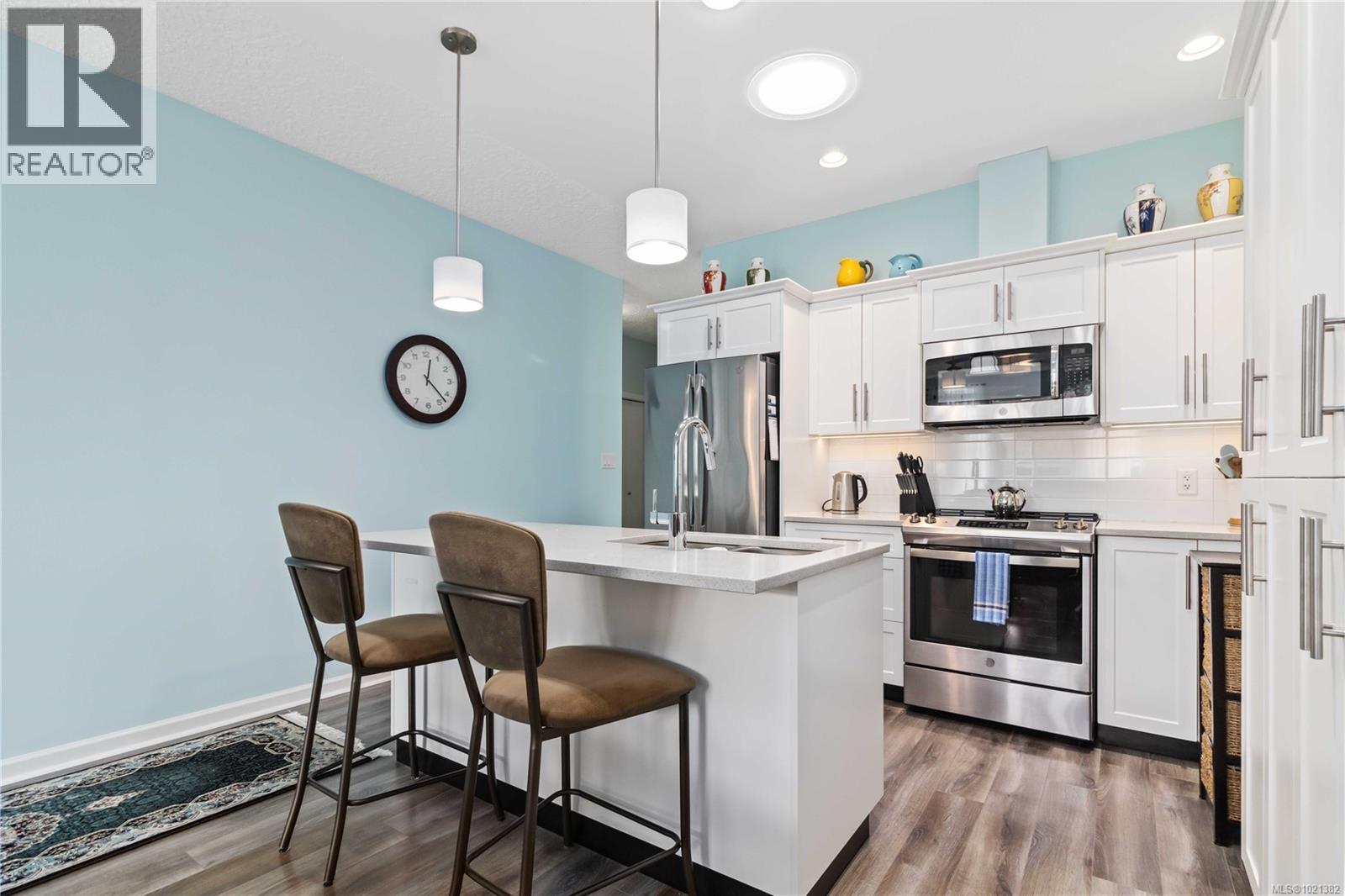  2459 Fern Way, Sooke